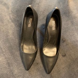 Micheal Kors pumps